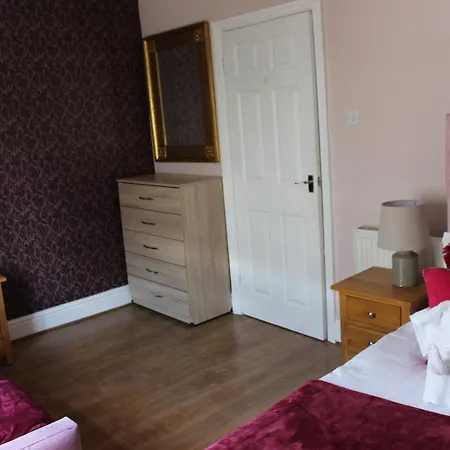 York Place Beautiful 5 Bedrooms Sleeps 9 Appartement