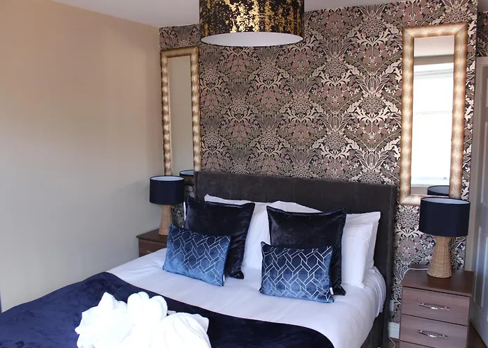 York Place Beautiful 5 Bedrooms Sleeps 9 Scarborough