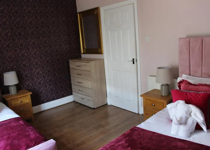 York Place Beautiful 5 Bedrooms Sleeps 9 Appartement