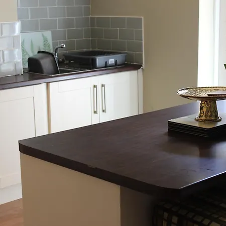 York Place Beautiful 5 Bedrooms Sleeps 9 * Scarborough